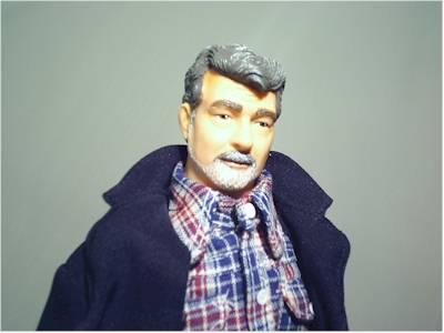 http://www.mwctoys.com/images/georgec.jpg