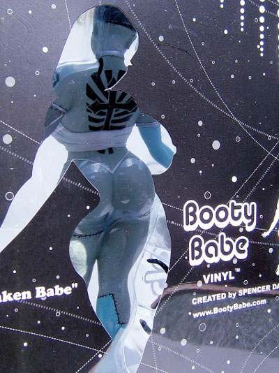 Booty Babe Franken Babe statue by Spencer Davis