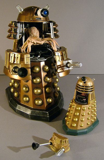 Dr. Who Dalek statue by Weta