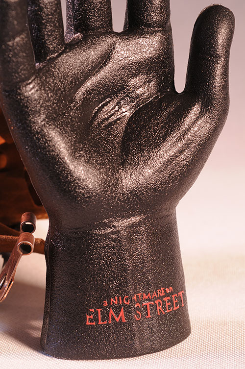 Freddy Krueger glove prop replica by NECA