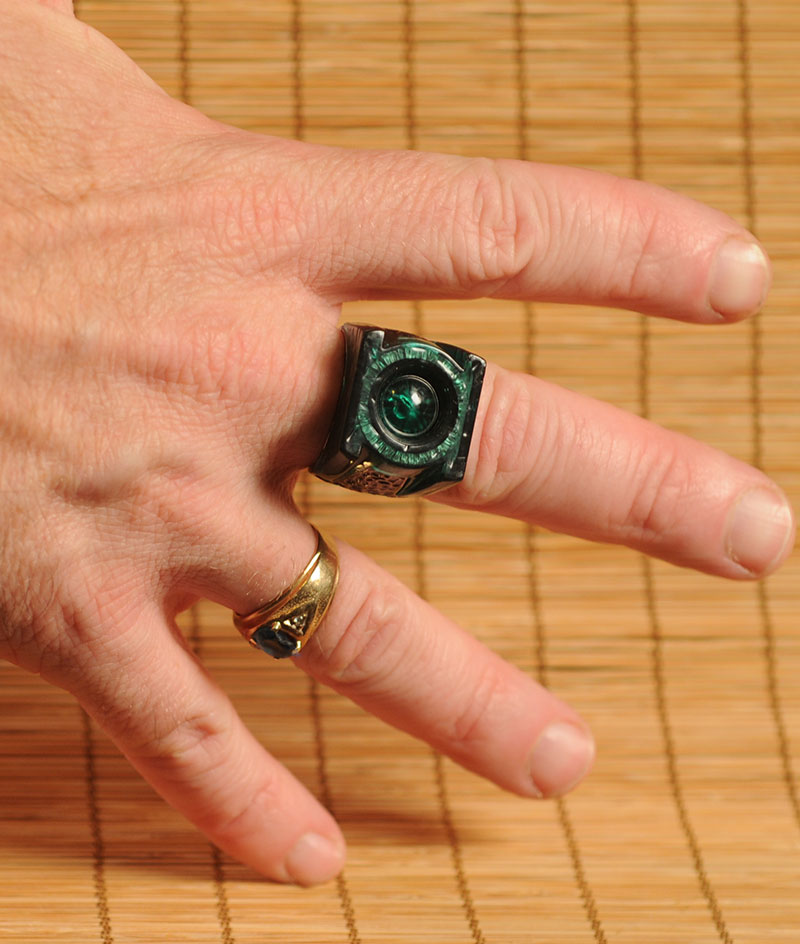 Green Lantern movie ring key chain prop replica from Toys R Us