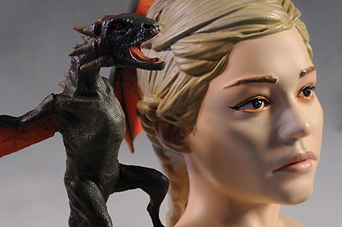 Daenerys mini-bust Game of Thrones by Dark Horse