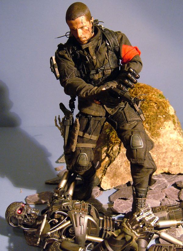 John Connor Terminator Salvation Final Battle sixth scale action figure by Hot Toys