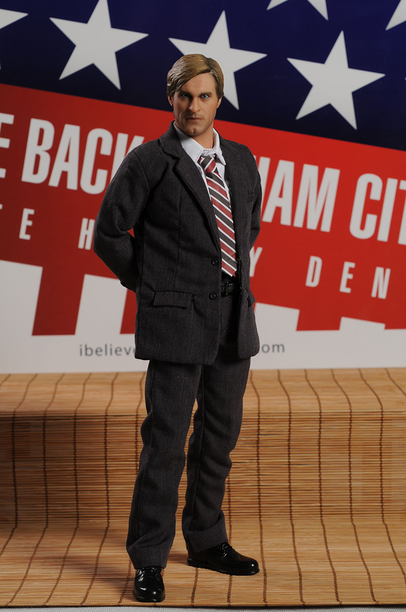 Two Face Harvey Dent Dark Knight sixth scale action figure by Hot Toys