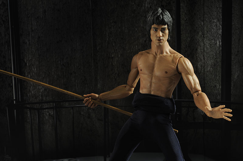 Bruce Lee Enter the Dragon sixth scale action figure by Hot Toys
