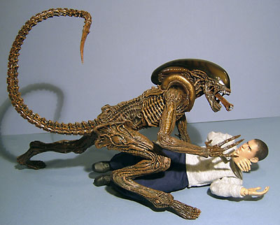 Dog Alien action figure from Hot Toys