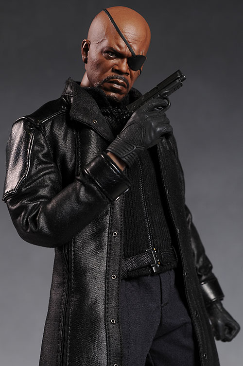 Nick Fury The Avengers sixth scale action figure by Hot Toys