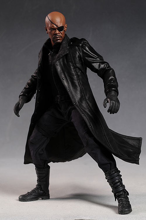 Nick Fury The Avengers sixth scale action figure by Hot Toys