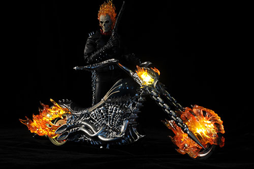 Ghost Rider Johnny Blaze action figure and Hell Cycle motorcycle by hot Toys