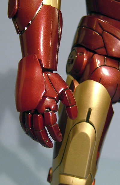 Iron Man Mark III sixth scale action figure by Hot Toys