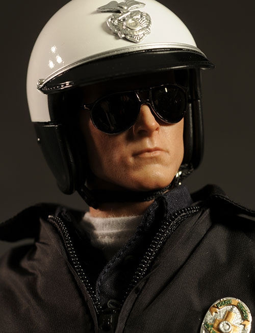 T-1000 Terminator sixth scale action figure from Hot Toys
