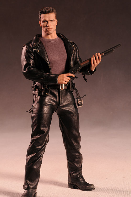 Terminator T-800 sixth scale action figure by Hot Toys