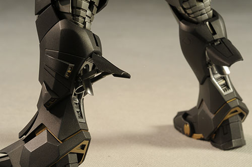 War Machine Iron Man 2 sixth scale action figure by Hot Toys