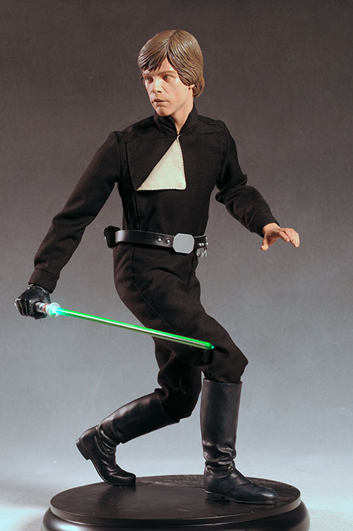 Jedi Luke Skywalker Star Wars Premium Format statue by Sideshow Collectibles