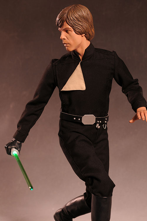 Jedi Luke Skywalker Star Wars Premium Format statue by Sideshow Collectibles