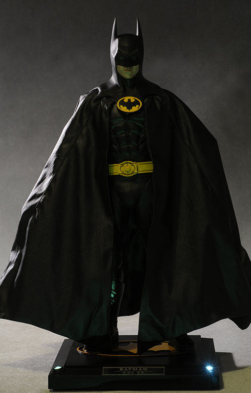 Batman 1989 Keaton sixth scale action figure by Hot Toys