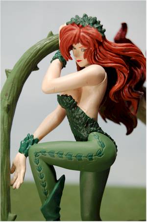 batman poison ivy pictures. Poison Ivy and Harlequin