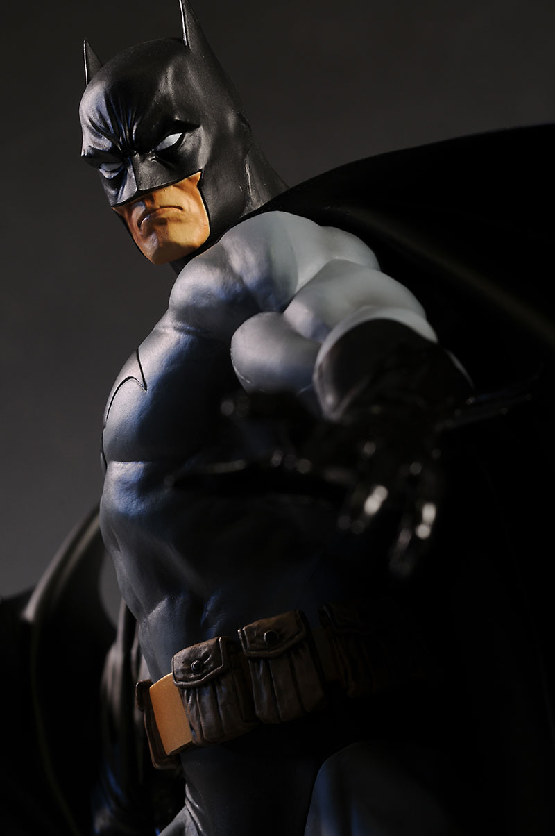 Batman Black Costume statue by Kotobukiya