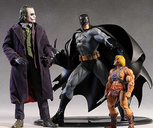 Batman Black Costume statue by Kotobukiya