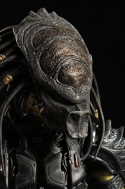 Alien vs Predator Lost Predator action figure by Hot Toys