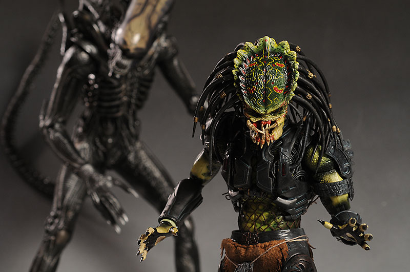 Alien vs Predator Lost Predator action figure by Hot Toys