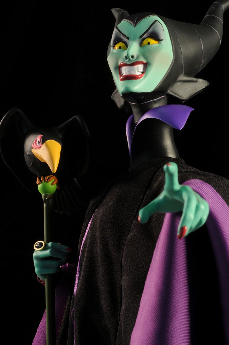 Maleficent Premium Format Statue Sleeping Beauty by Sideshow Collectibles