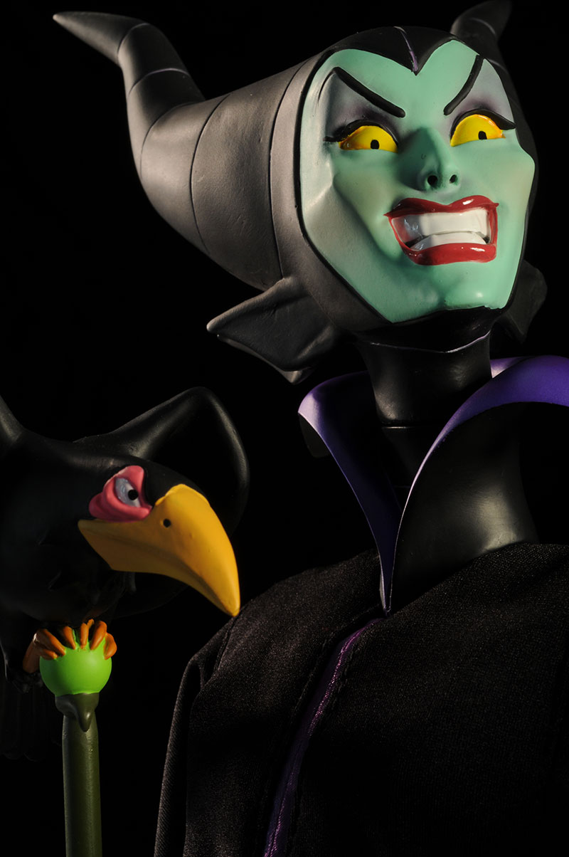 Maleficent Premium Format Statue Sleeping Beauty by Sideshow Collectibles