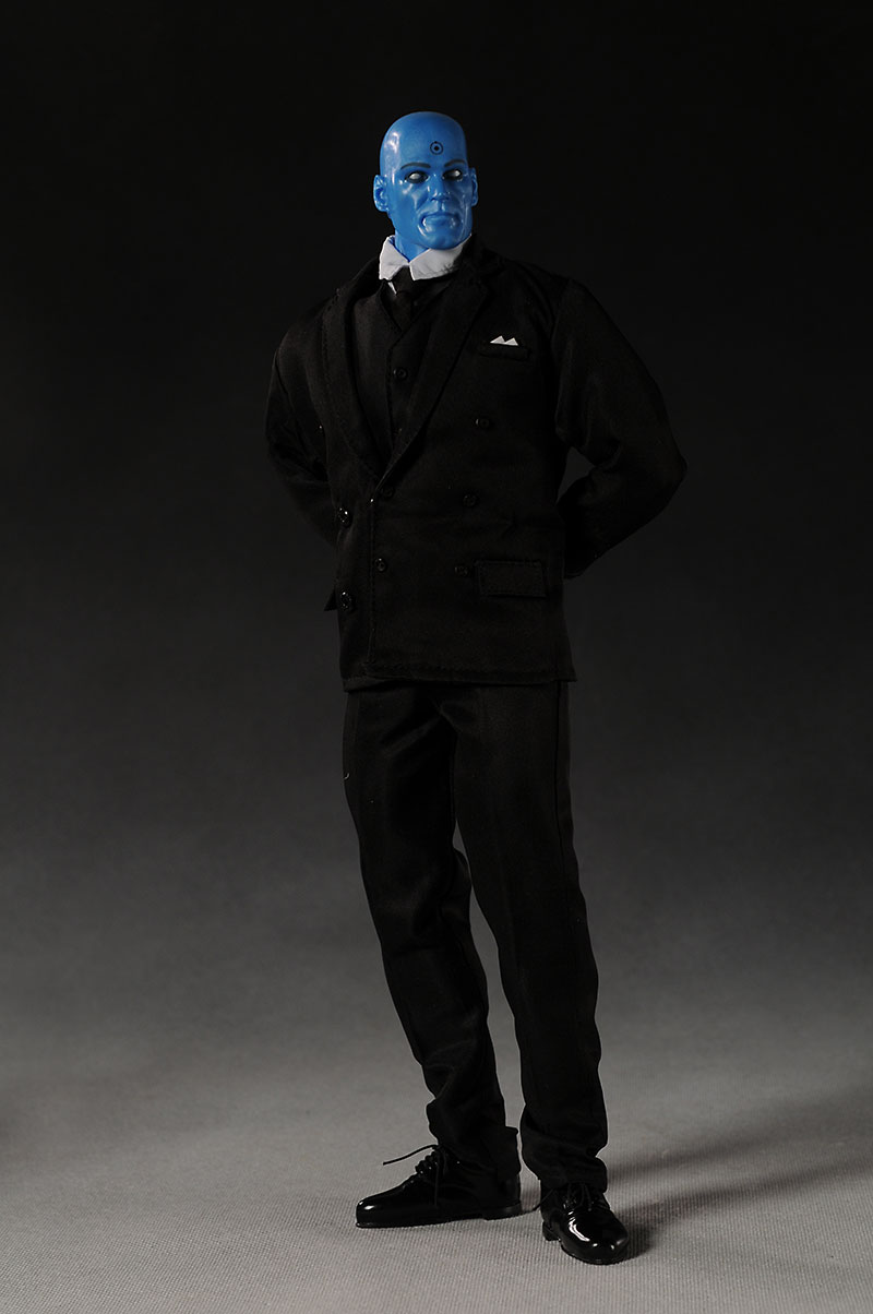 Dr. Manhattan deluxe action figures by DC Direct