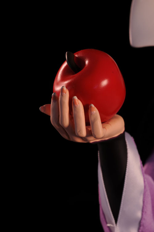 Evil Queen Snow White Disney Premium Format Statue by Sideshow Collectibles