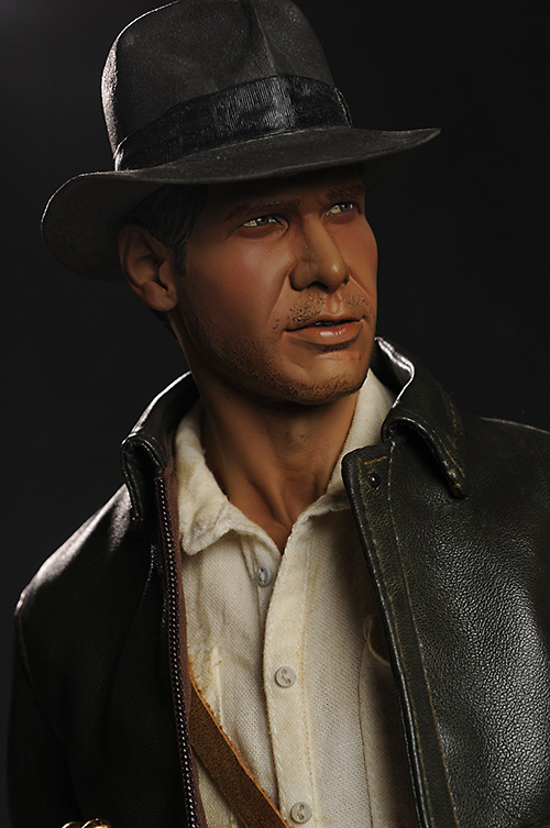 Indiana Jones premium format statue from Sideshow Collectibles