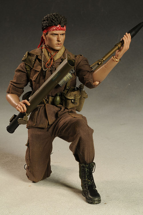 Platoon Chris Taylor Charlie Sheen action figure by Hot Toys