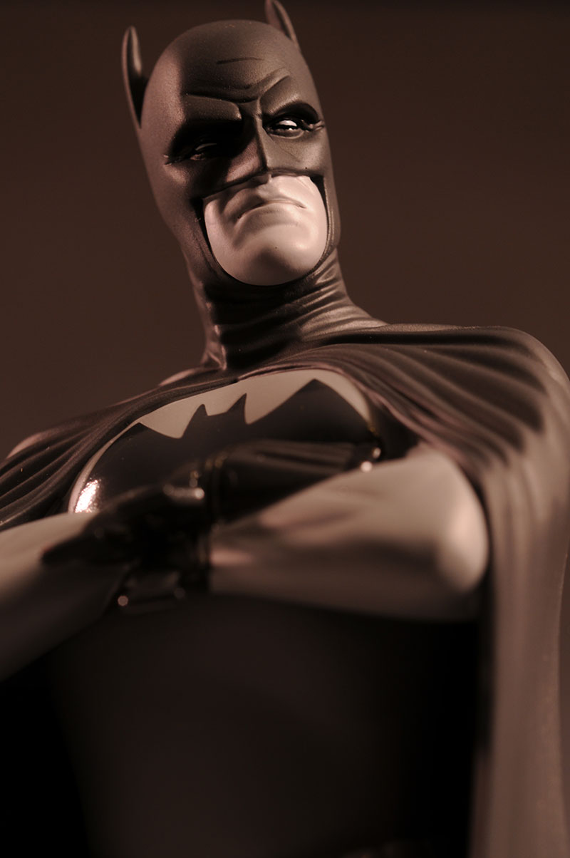 Batman Black and White Frank Quitely statue by DC Direct