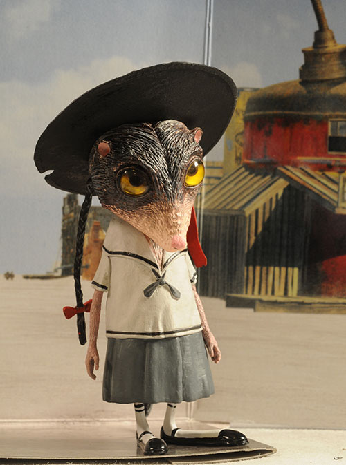 Rango and Priscilla vinyl figures by Hot Toys