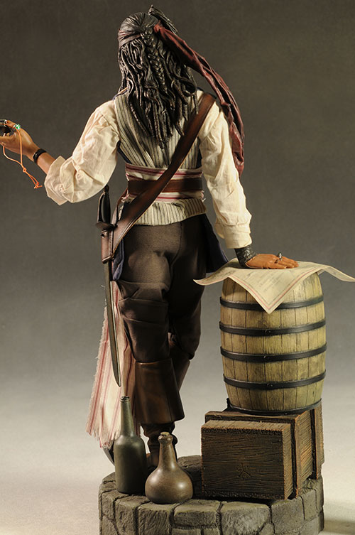 Jack Sparrow Pirates of the Caribbean Premium Format statue by Sideshow Collectibles