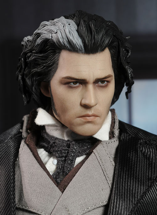 Sweeney Todd action figure by Hot Toys