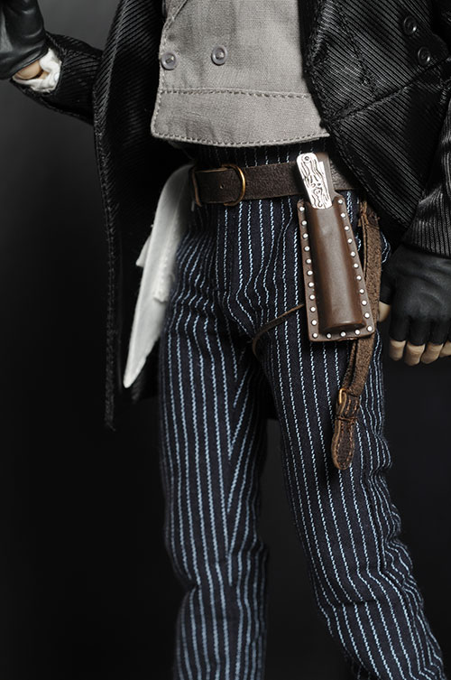 Sweeney Todd action figure by Hot Toys
