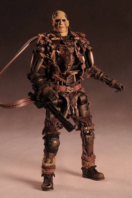 T-600 Terminator Salvation weathered skin sixth scale action figure by Hot Toys