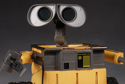 Thinkway Wall-E UCommand remote control action figure