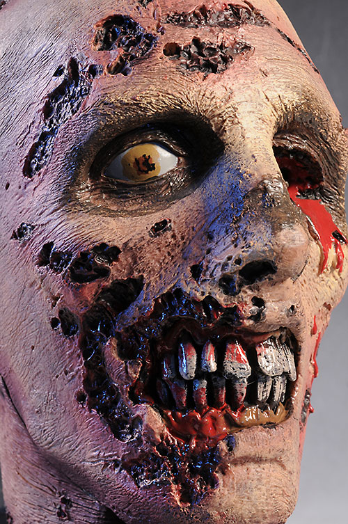 Walking Dead season 2 Zombie Head case by McFarlane Toys