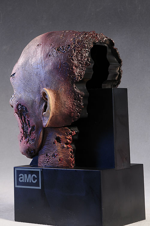 Walking Dead season 2 Zombie Head case by McFarlane Toys