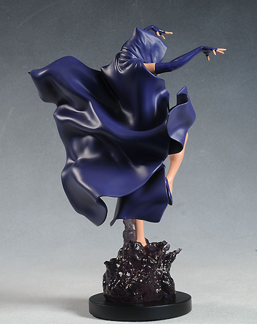 DC Cover Girls Raven statue by DC Direct