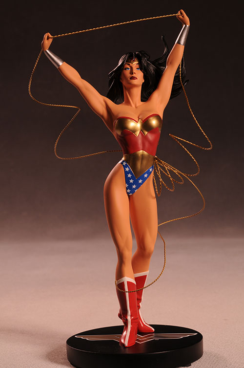 Cover Girls of the DCU Wonder Woman statue by DC Direct