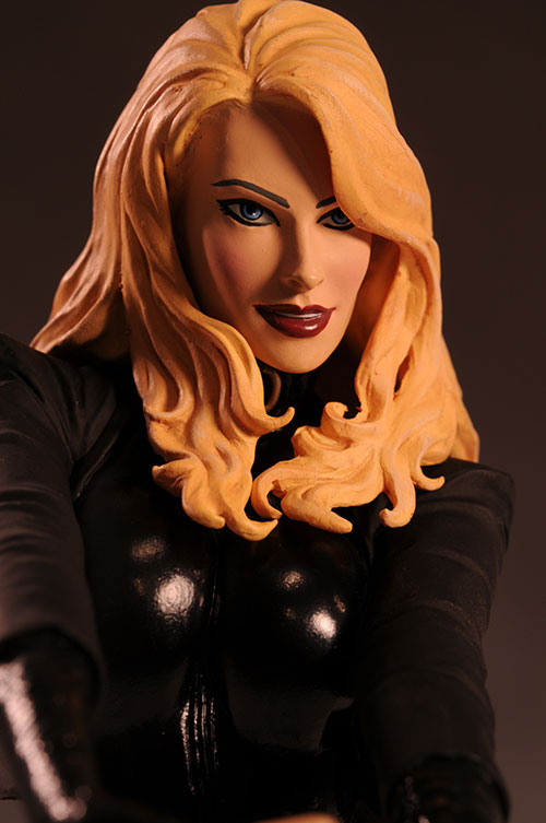 Cover Girls DCU Black Canary statue by DC Direct