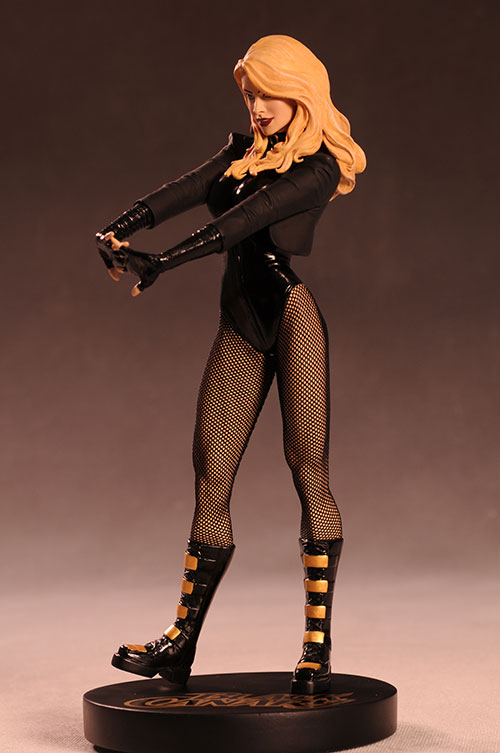 Cover Girls DCU Black Canary statue by DC Direct