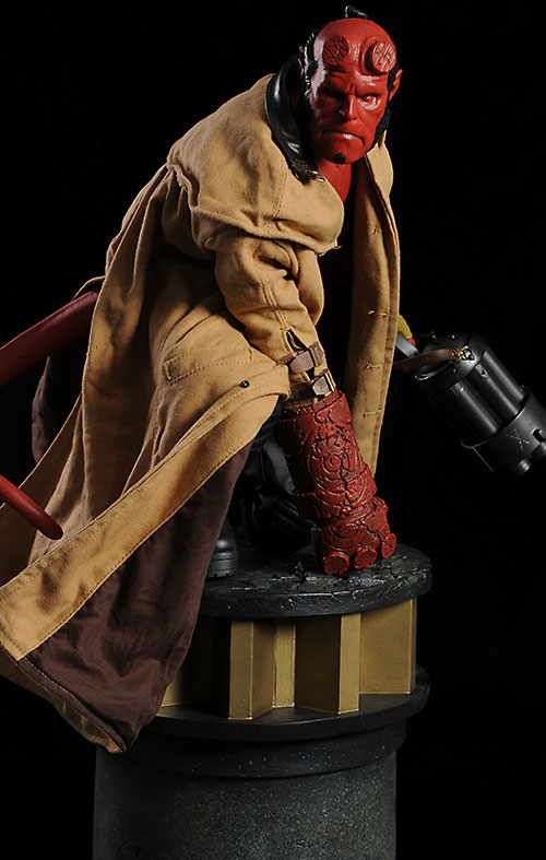 Hellboy Resin Bust Statue Model Comic Version Statue Recast 22 CM High 