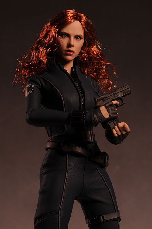 Black Widow sixth scale action figure by Hot Toys