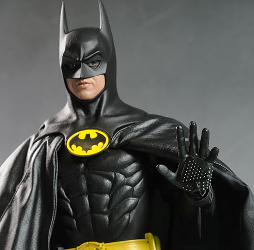 1989 Batman Michael Keaton action figure by Hot Toys