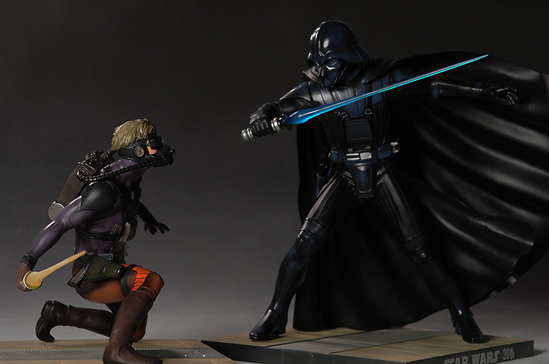 Luke Skywalker vs Darth Vader McQuarrie statue by Kotobukiya