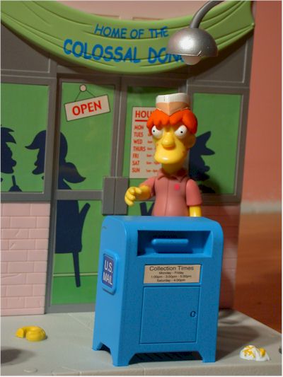 World of Springfield Simpsons Main Street play set by Playmates Toys