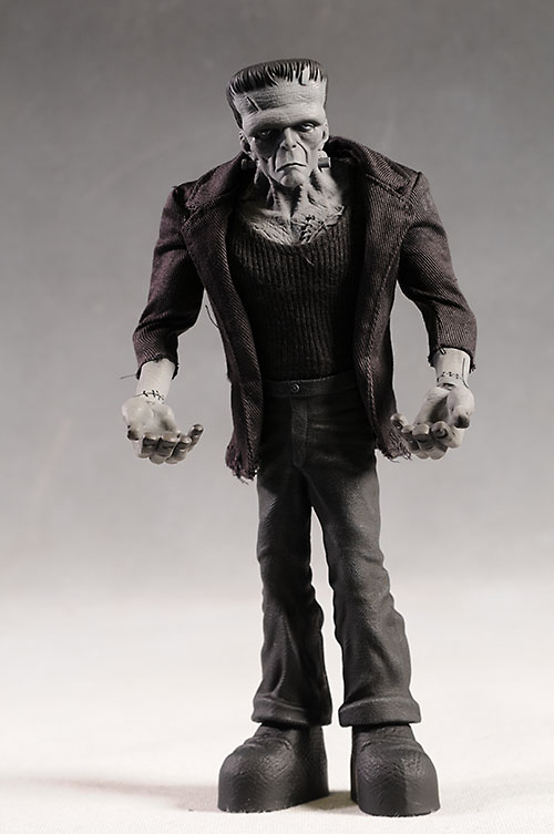 Frankenstein's Monster b/w NYCC exclusive figure by Mezco